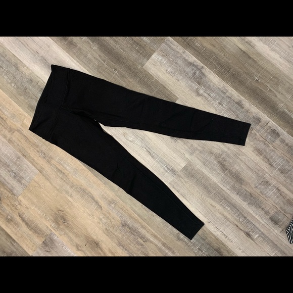 Lululemon wunder unders, 6